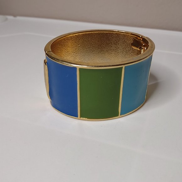 7 Inch Heavy Green, Blue, And Gold Tone Hinged Bracelet - Picture 3 of 11